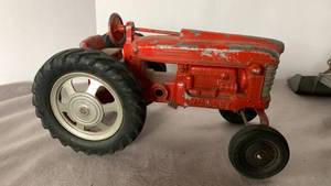 4 Hubley 1950s Vintage Vehicles
