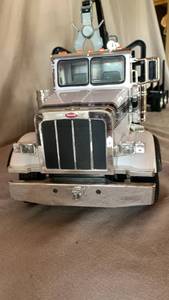 BIG FARM Peterbilt Logging Truck