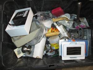 lot 113 image: Assortment of household tools, hardware and supplies