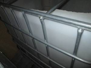 lot 145 image: Heavy Duty pallet size open top bulk holding tank