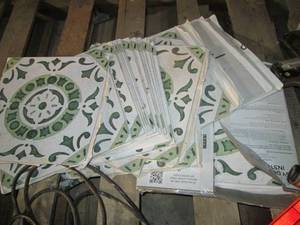 lot 206 image: Bundle of open box peel and stick flooring tiles