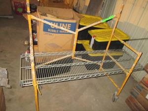 lot 246 image: 44in wide rolling scaffolding section