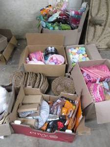 lot 149 image: Huge lot of Halloween and Easter costumes and supplies