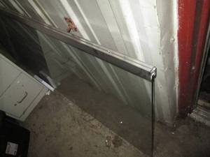 lot 160 image: Approximate 3ft6ft thick glass window