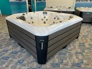 ROLLO VALHALLA SPA HOT TUB