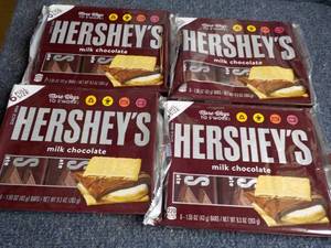 4 x 6 packs Hersheys Full Size Candy Bars