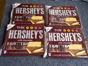 4 x 6 packs Hersheys Full Size Candy Bars