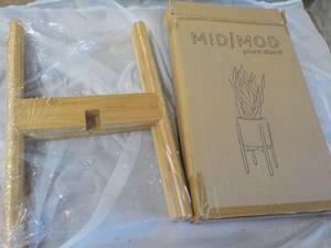 MidMod Wood Plant Stand