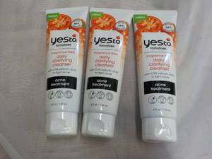 3 x 4 oz Tubes Yes To Fragrance Free Clarifying Cleaner