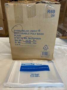 lot 29 image: 1 Case (2000 each) NEW Reloc Zippit MG2P0609 6 x 9 x 2mil Reclosable Clear Ziploc Poly Bags - Plain - Inside 100ct Dispenser Bag