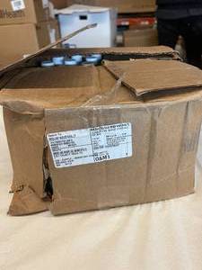 lot 30 image: 1 Case (48 each) NEW Medline 8 fl. oz. Remedy Essentials Cleanse Shampoo &amp Body Wash&nbspKiwi Mango Scent, Full Body Cleanser with Aloe, For Adults &amp Elderly, Easy Rinse Gel for Bath, Shower or Bedside Bathing(box is damaged)