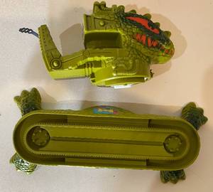 lot 2 image: He-Man Masters of the Universe Dragon Walker Mattel Vintage 1983 Toy