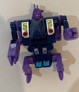 lot 37 image: Terrorcon Blot 1987 Transformers 1st Generation Vintage Toy Figurine