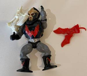 lot 24 image: Hordak He-Man Masters of the Universe Vintage Toy Figurine