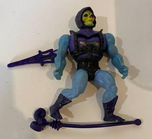 lot 17 image: Skeletor Battle Armor He-Man Masters of the Universe Vintage Toy Figurine