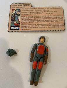 lot 58 image: GI Joe Flash Laser Rifle Trooper with backpack and filecard 1982 Vintage Toy