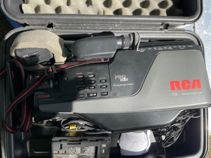 lot 726 image: RCA Portable Camera