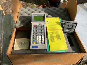 lot 1464 image: Itronix hand held computer with battery