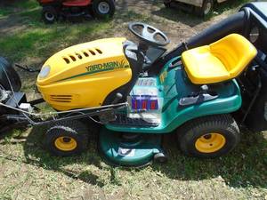 Yard ManMTD garden tractor. 1742. auto drive with 42 snow blower & mount. Bagger system commercial series engine. As shown.