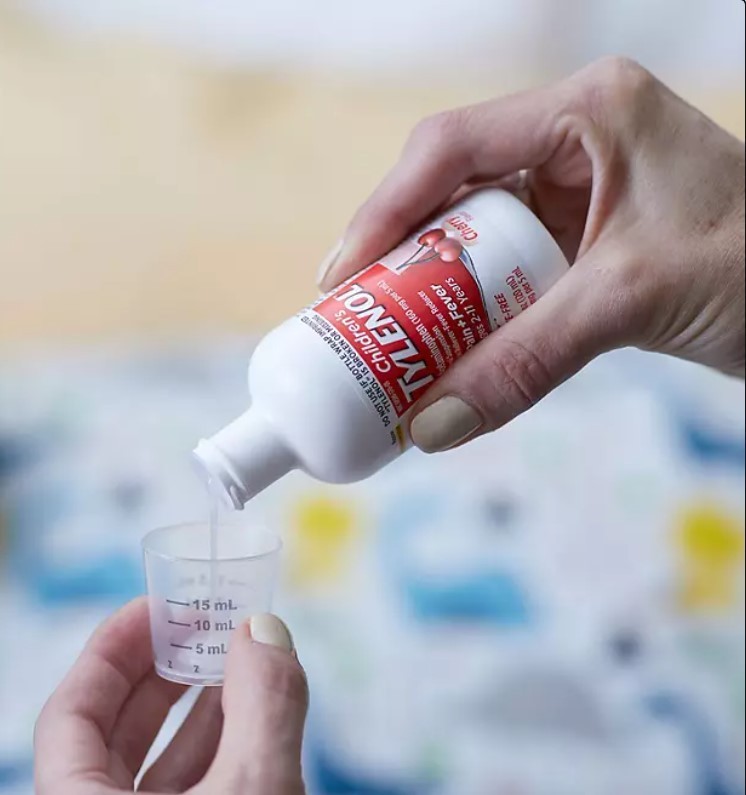 lot 150 image: NEW Childrens Tylenol Oral Suspension, Cherry (4 oz., 3 pk.)