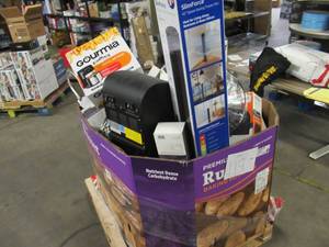 lot 119 image: Pallet of Store Overstock Store and Ecommerce Product and Returns
