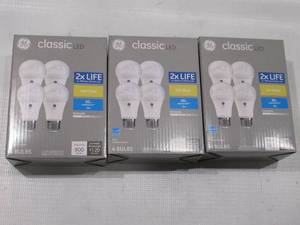 lot 735 image: NEW 12 Pack of GE Classic LED Light Bulbs - A19 800 Lumens 60W10W Soft White