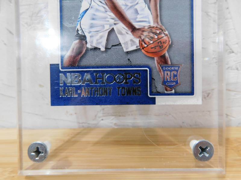lot 66 image: 2015 Panini Hoops Karl-Anthony Towns Rookie Card #289