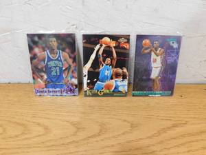 lot 128 image: (2) 1995 Kevin Garnett Rookie Cards