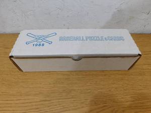 lot 147 image: 1988 Donruss Baseball Factory Set LK
