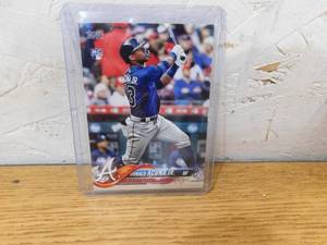lot 204 image: 2018 Topps Update Ronald Acuna Jr. Rookie Card #US250