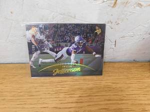 lot 237 image: 2023 Luminance Gold Justin Jefferson #81 Serial #81250