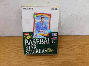 lot 262 image: 1986 Fleer Baseball Stickers (36) Pack Wax Box