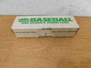 lot 277 image: 1988 Fleer Factory Sealed Set