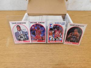 lot 284 image: 1989 NBA Hoops Basketball Hand Collated Complete Set