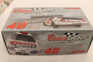 lot 44 image: Sterling Marlin #40 Coors Light 2005 Charger Action Series Limited Edition Die-cast Stock Car Replica with Box