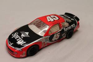 lot 113 image: Kyle Petty #45 Dodge RT Die-Cast Replica - No Box