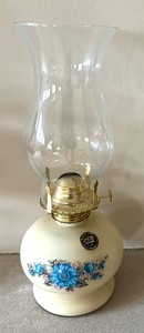 lot 30 image: Two Vintage Oil Lamps
