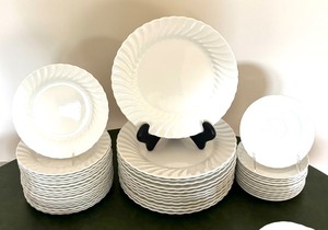 lot 5 image: Johnson Brothers China Grouping