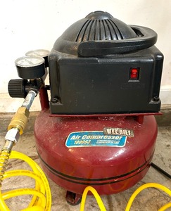 lot 125 image: Wel-Bilt Air Compressor