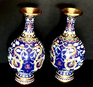 lot 13 image: Pair of Vintage Chinese Cloisonn Style  Vases