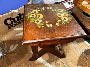 lot 346 image: Vintage Hand Painted Folding Table