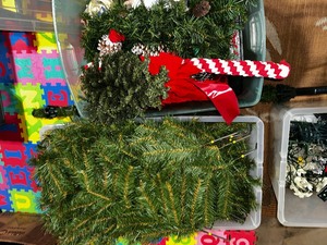 lot 347 image: Large Lot of Christmas Decorations and Christmas Tree