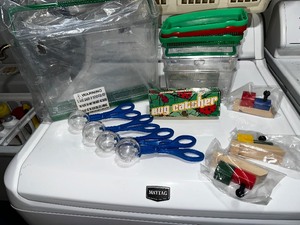 lot 372 image: Summer Adventure Bug Collection Kit