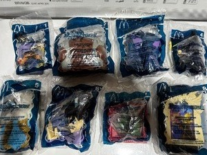 lot 374 image: McDonalds Happy Meal Duel Masters Complete Collection in Original Bags NIB
