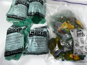 lot 389 image: GI Joe and Teenage Mutant Ninja Turtles Burger King Toys