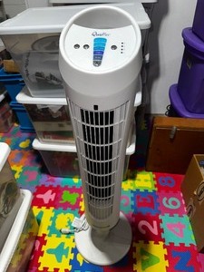 lot 310 image: Honeywell Quiet Set Tower Fan