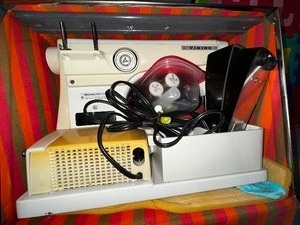 lot 314 image: Vintage Husqvarna Viking Model 6010 with Case Sewing Machine