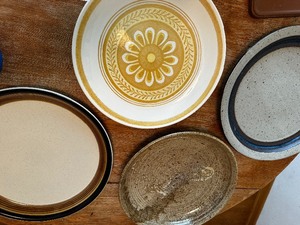 lot 115 image: Four Vintage Plates