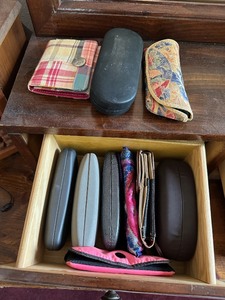lot 70 image: Assortment of Glasses Cases