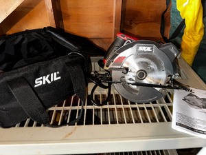 lot 415 image: Skill Corded Circular Saw